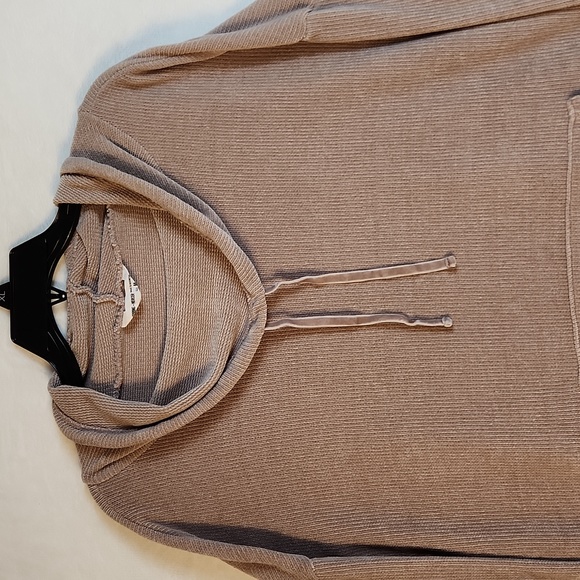 Spring + Mercer Women's Sweater Size Medium Blush - Picture 3 of 10